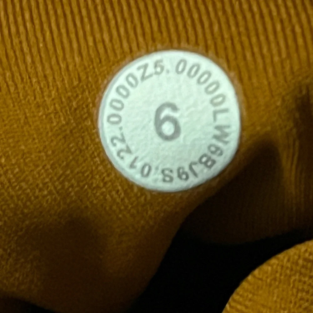 Lululemon Swift Speed High-Rise Crop - Picture 2 of 8